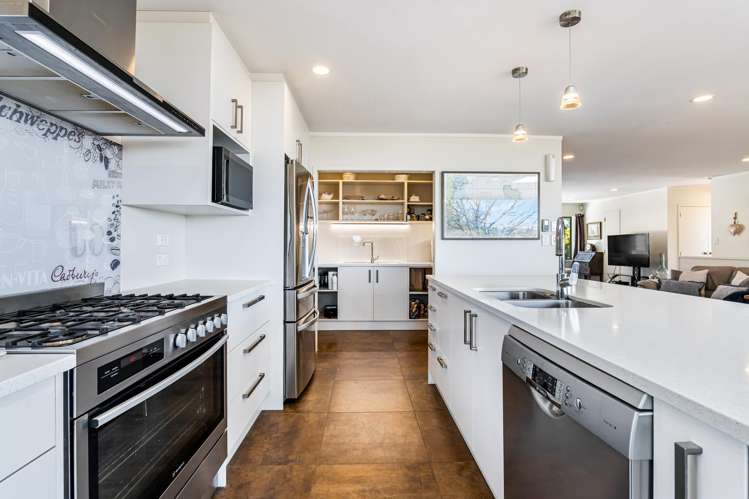 9 Careen Grove Gulf Harbour_6