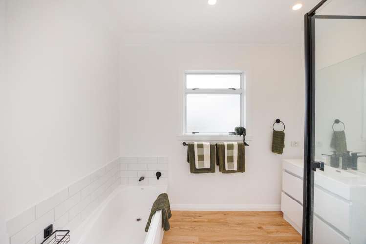 9 Milton Street Roslyn_13