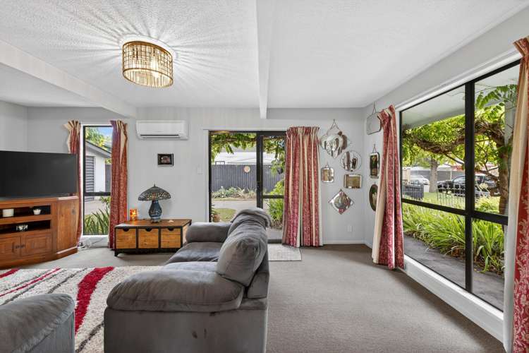 70 Solomon Avenue Redwood_8