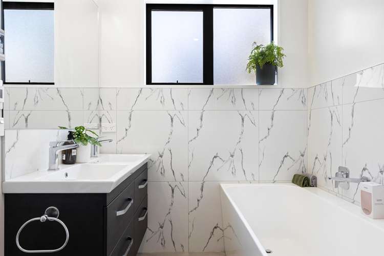 25 Clifford Avenue Merivale_13