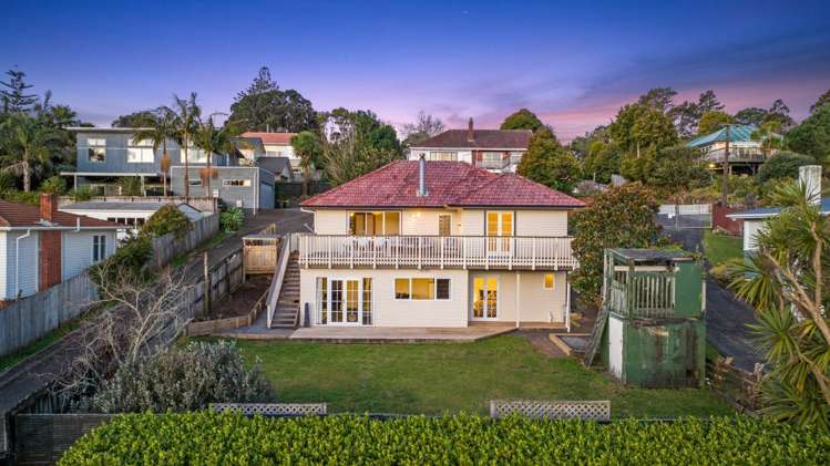 239 Titirangi Road_0