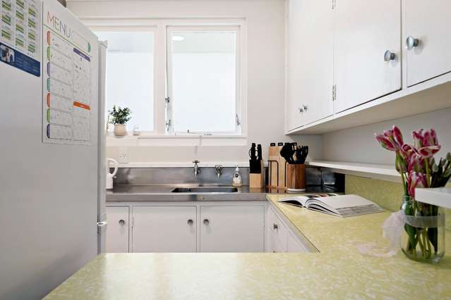 2/18 Agra Crescent Khandallah_4