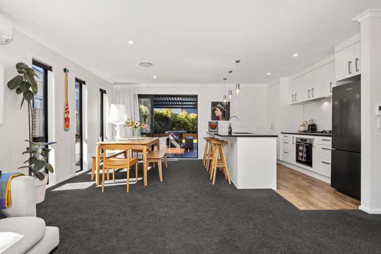 10 Pateke Drive Kenepuru_6
