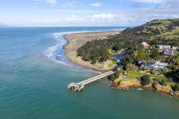 6573 Pouto Road Pouto_37