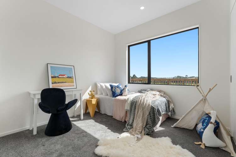 244E West Hoe Heights Orewa_21