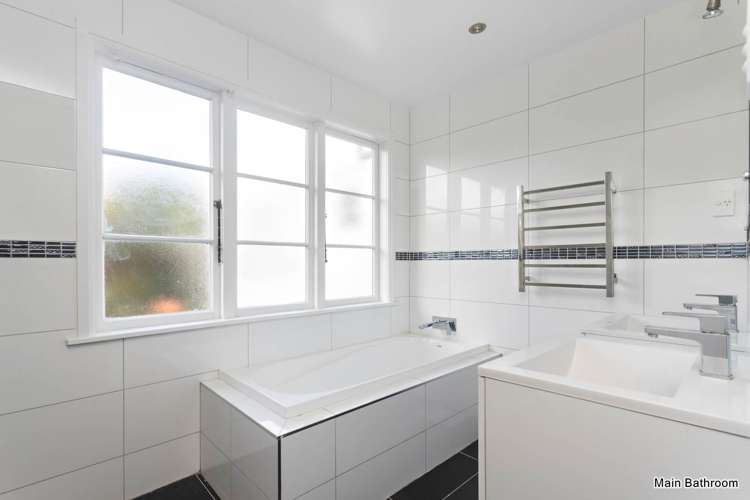 6 Netherton Street New Windsor_21