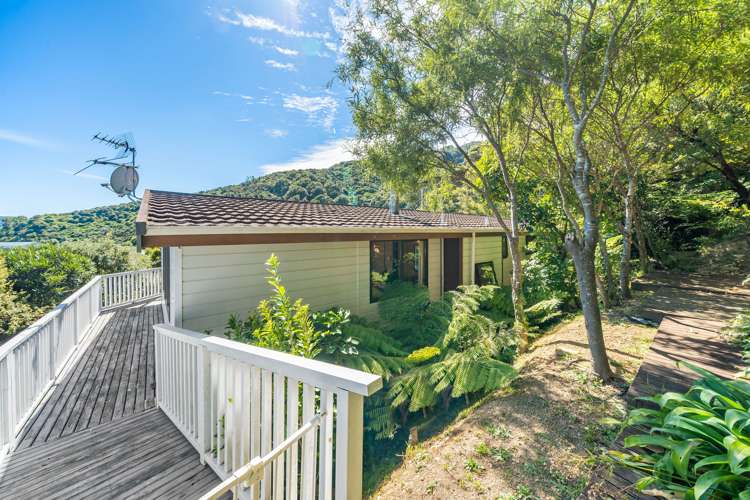 213a Whites Line East Waiwhetu_17