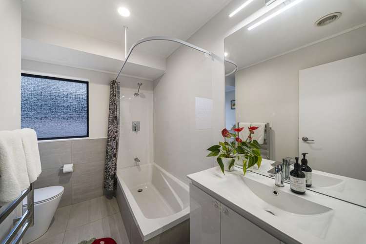 4 Bosnyak Drive Te Atatu South_12