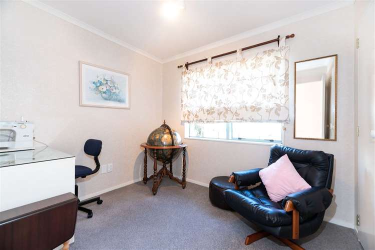 8 Ryehill Close New Lynn_11