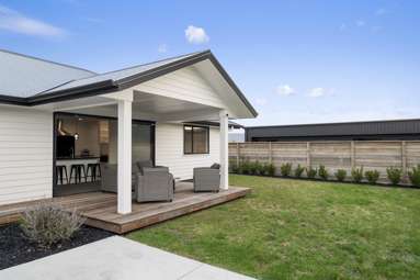 30 Raupo Crescent_1