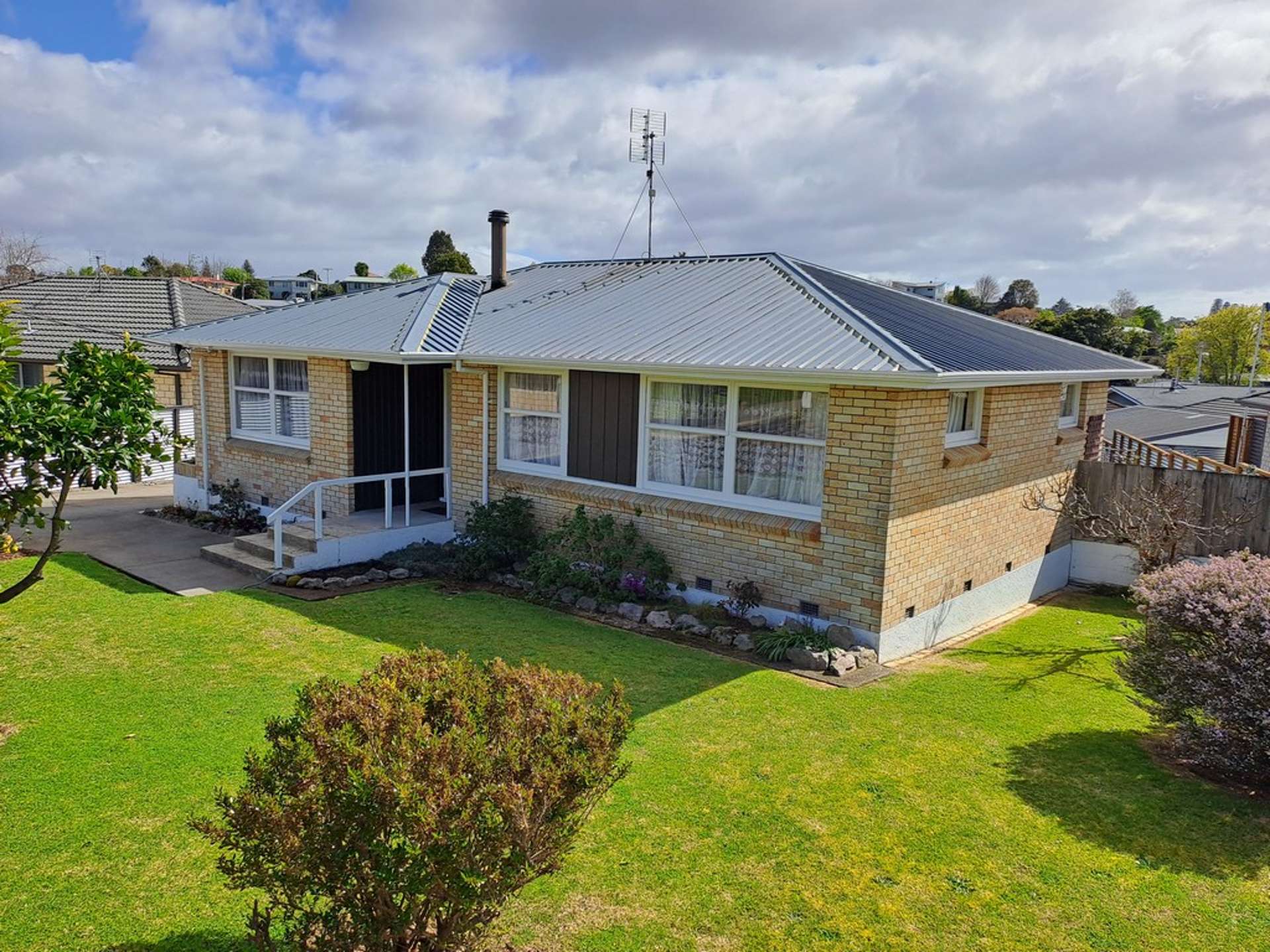 123 Sutherland Road Brookfield_0