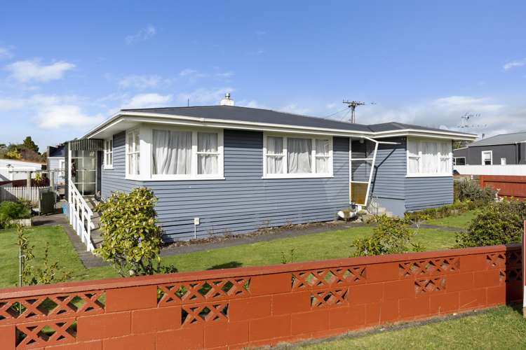 65 Cloten Road Stratford_0