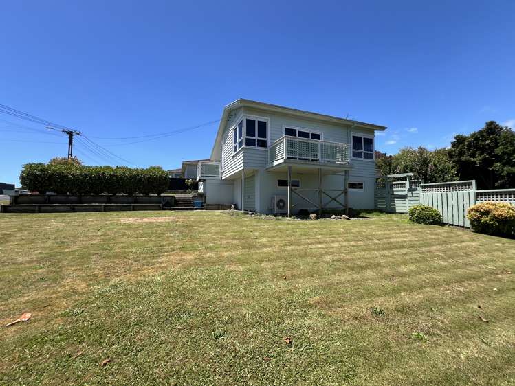 21 Brookes Terrace Waitara_4