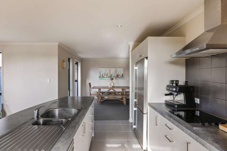 73 Carrington Drive Papamoa Beach_6