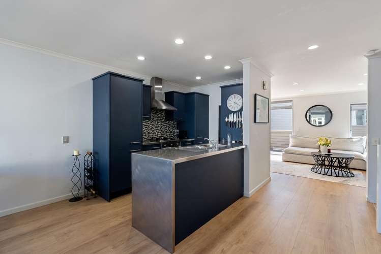 2/15 Roxburgh Street Mount Victoria_11