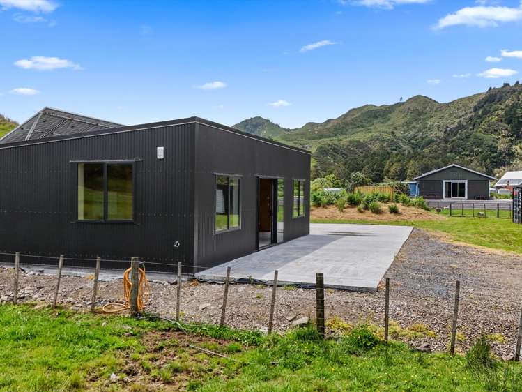 35 Te Mahoe Rd Mokau_5