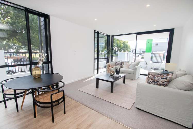 13 Mona Square Ashburton_3