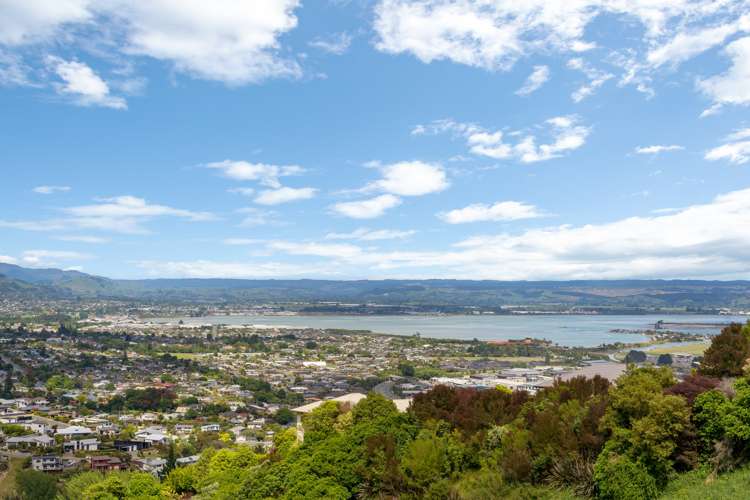 366 Princes Drive Britannia Heights_21