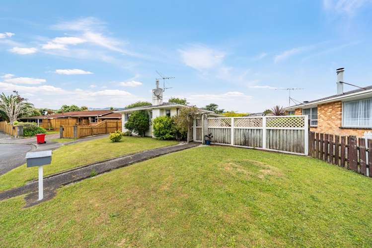 20 Haylock Grove Totara Park_19