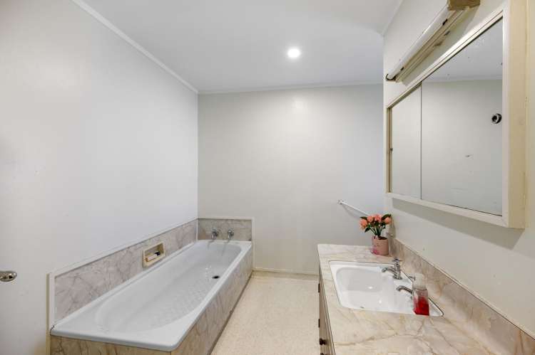 924 Florence Street Raureka_6