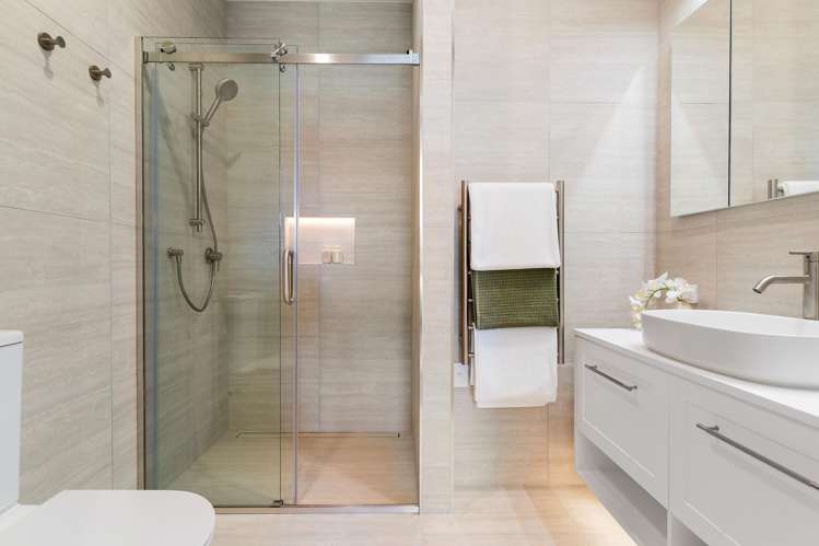 204 Landmark Terrace Orewa_16