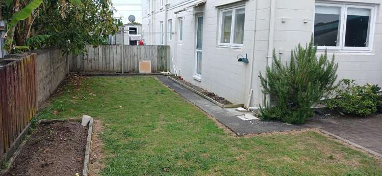 2/2132 Great North Road Avondale_2