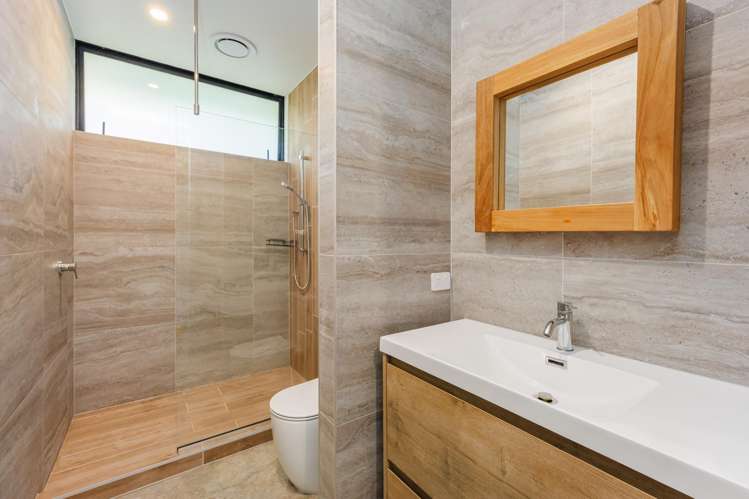 181 Point View Drive East Tamaki Heights_23