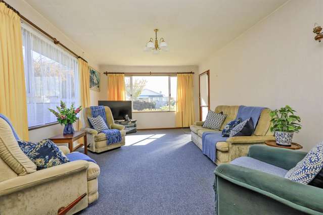 812 Willowpark Road South Akina_1