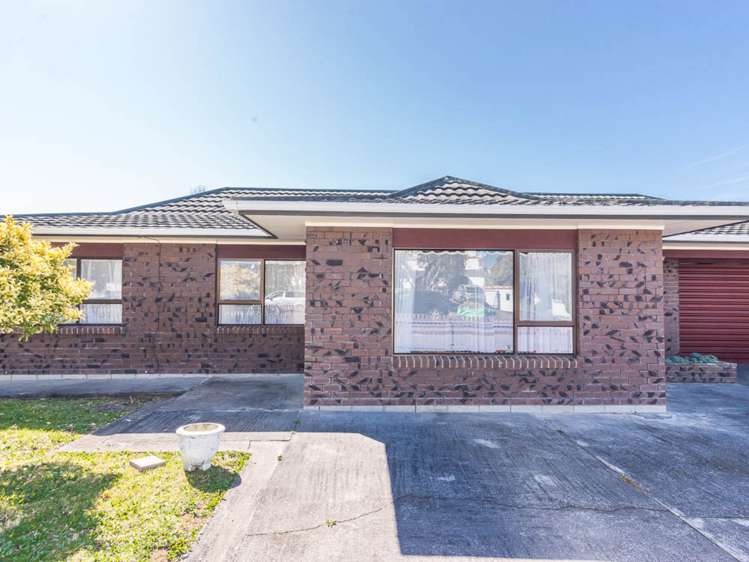 2 Akehurst Avenue New Lynn_12