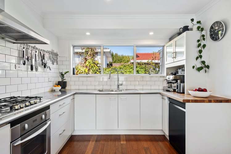 2/193 Lake Road Belmont_11