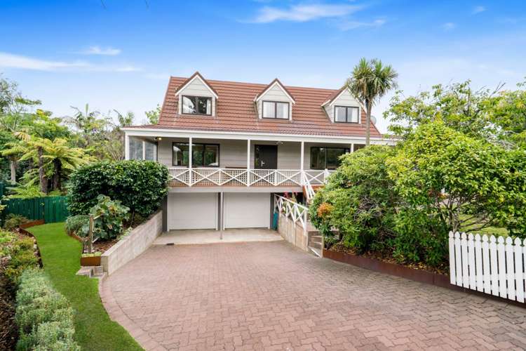 15 Nyssa Place Totara Heights_1