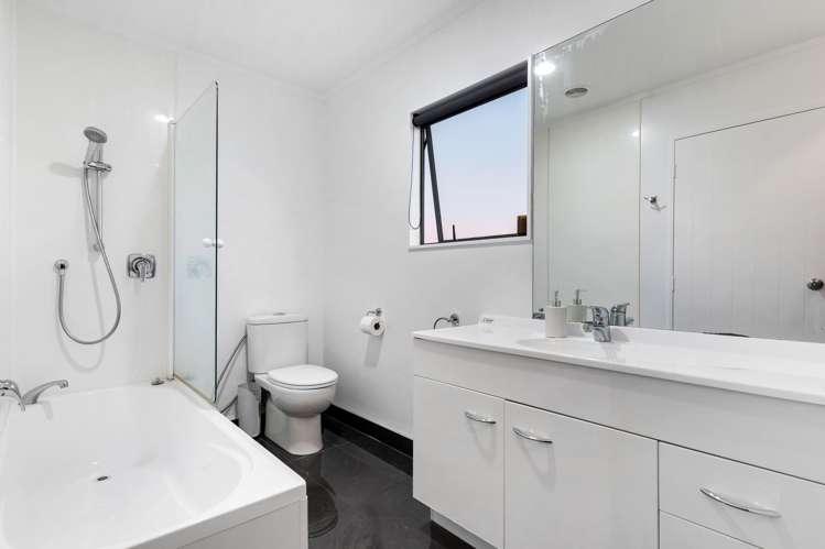 61a Totara Road Te Atatu Peninsula_15