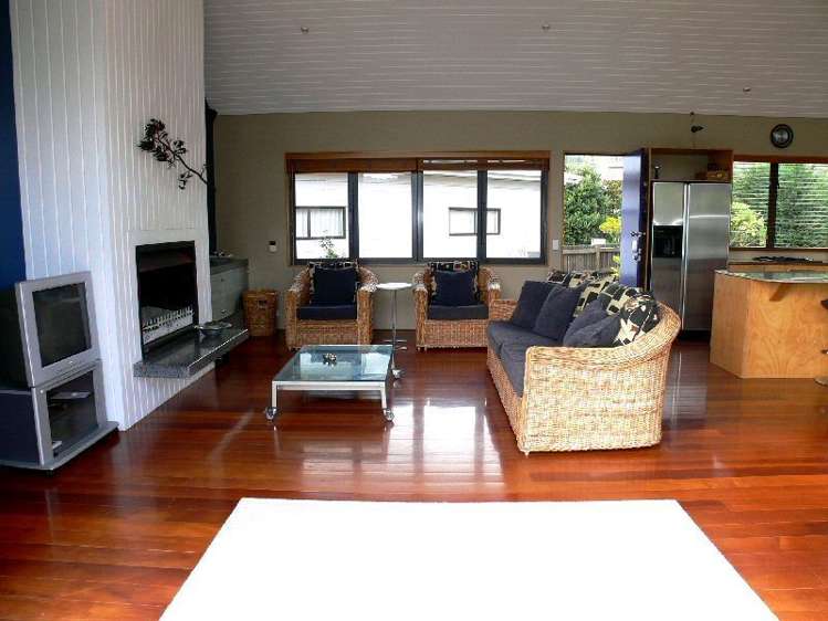 14 Ajax Head Pauanui_6