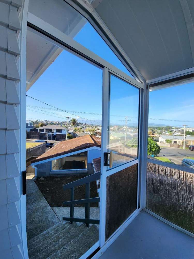 31 Simons Street Moturoa_17