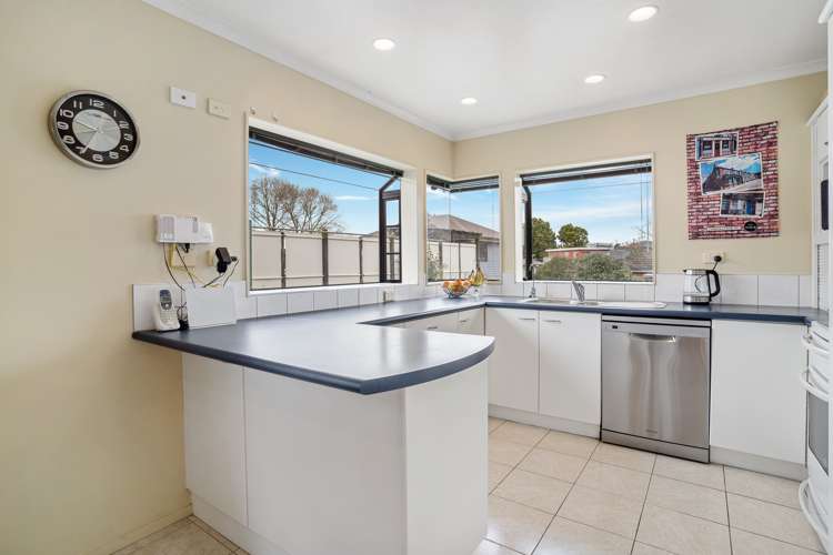 18a Lavas Place Mount Wellington_1