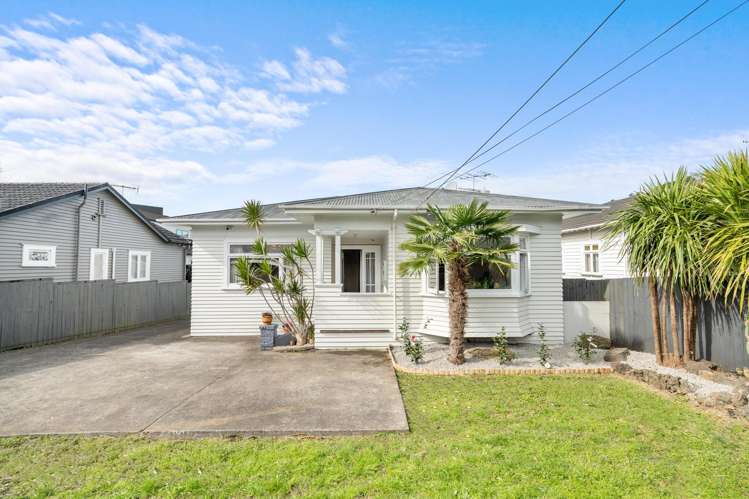 261 Campbell Road_0