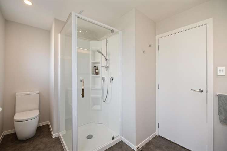 11/70 Robins Road Queenstown_11