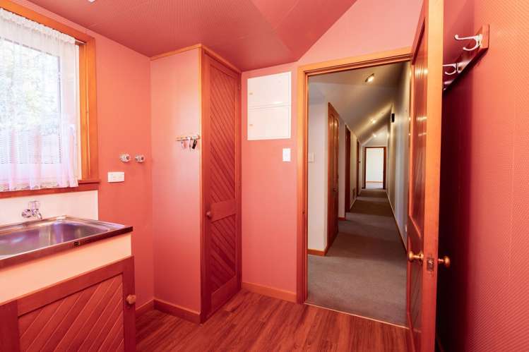 223 Middle Road Allenton_24