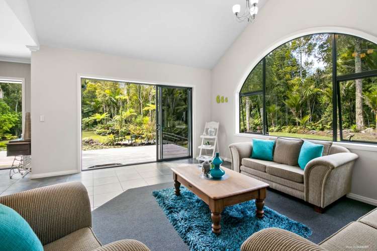 155 Stoney Creek Drive Waitakere_10