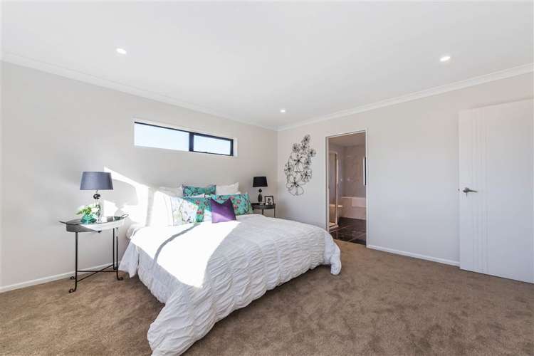 3 Walnut Road Riverhead_11