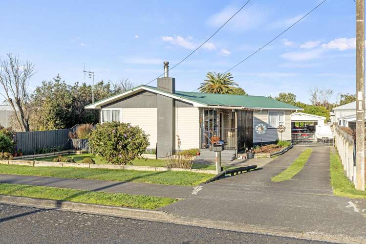 7 Johnson Street Bulls_1