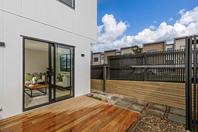 24 Bristol Freighter Road Hobsonville_19