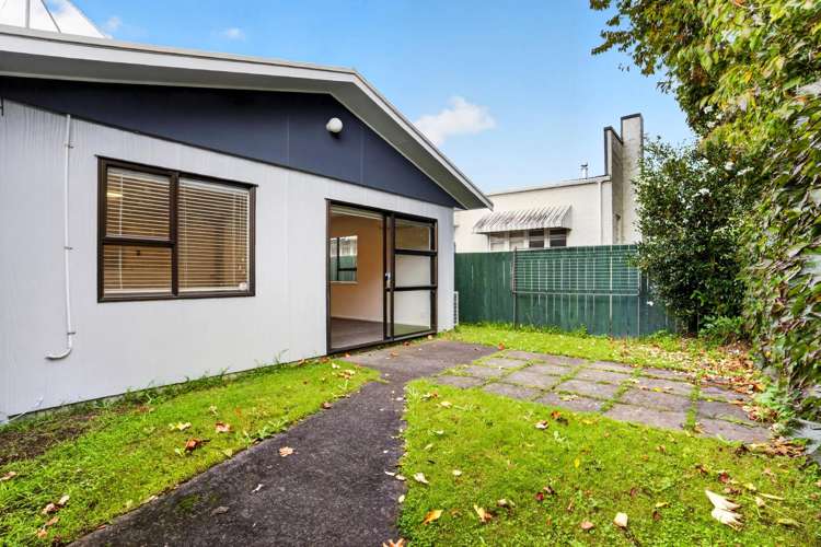 2/22 Great South Road Papakura_4