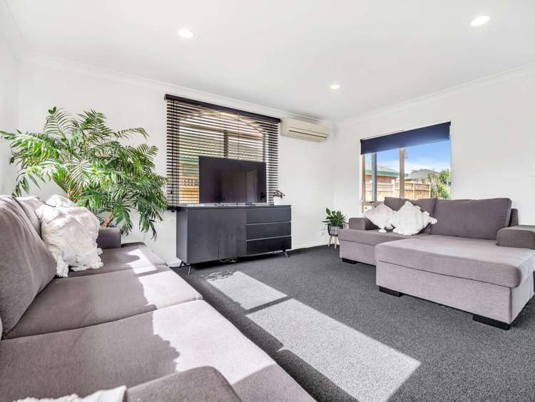 88 Dixon Road Glenview_10