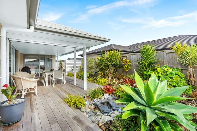 29 Saint Michael Crescent One Tree Point_13