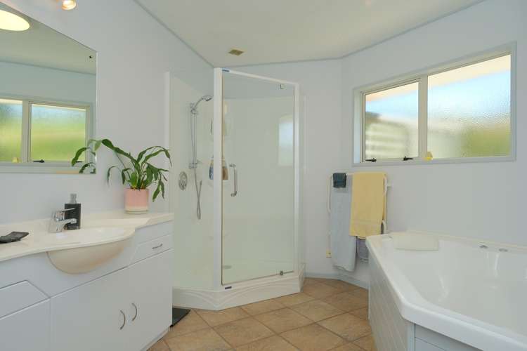 157 Mcmaster Road Saddle Hill_13