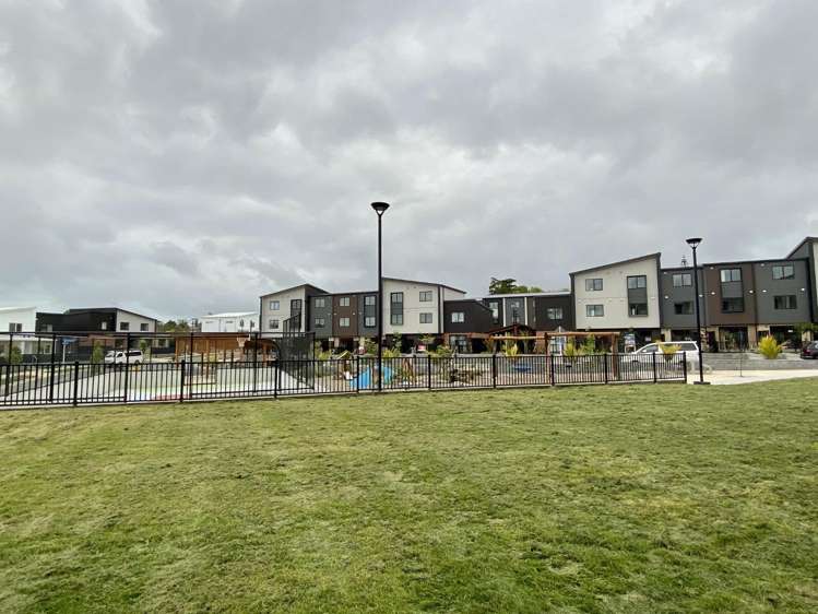 9/60 Selo Street 1665_1