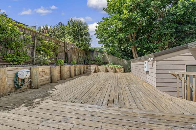 2/8a Verbena Road Birkdale_22