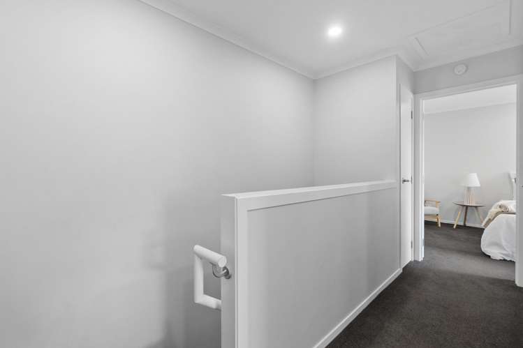 2/52 Cook Street Hamilton East_10