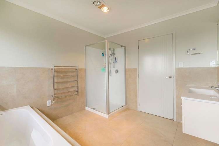 22 Kereru Rise Papakura_11